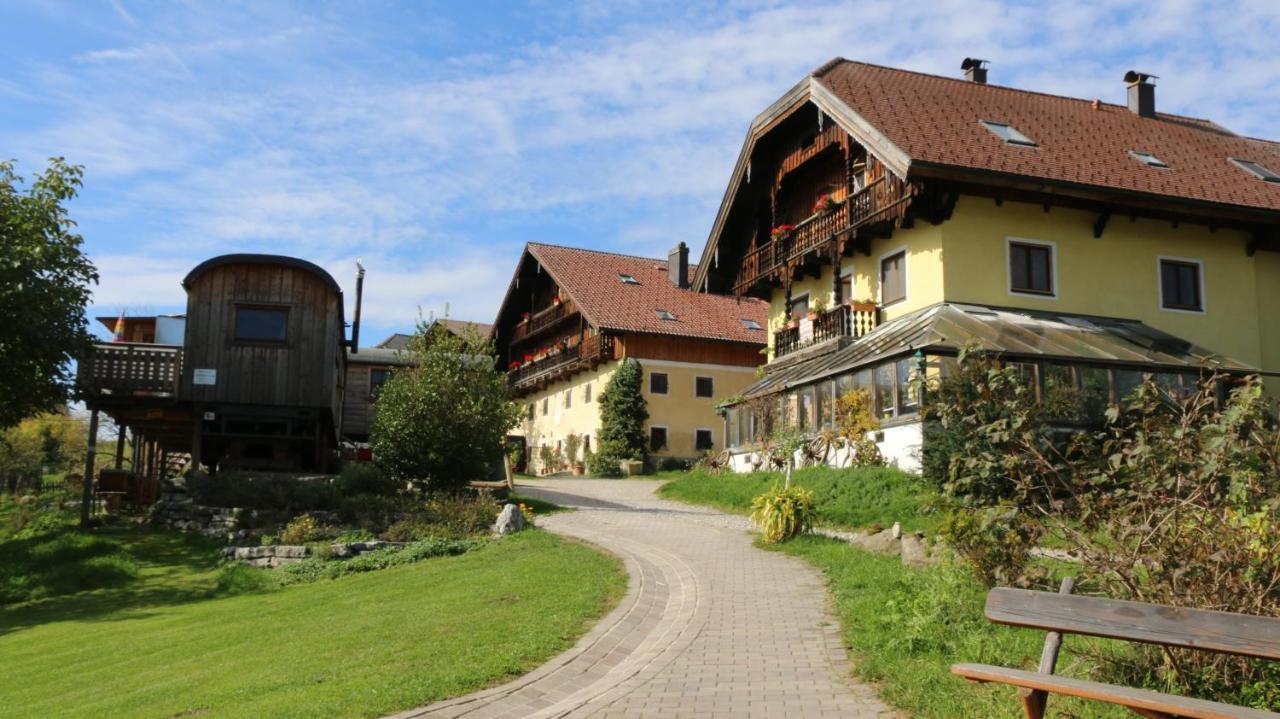 Bio Archehof Zachhiesen - Stay & Relax Seekirchen Markt Exterior foto